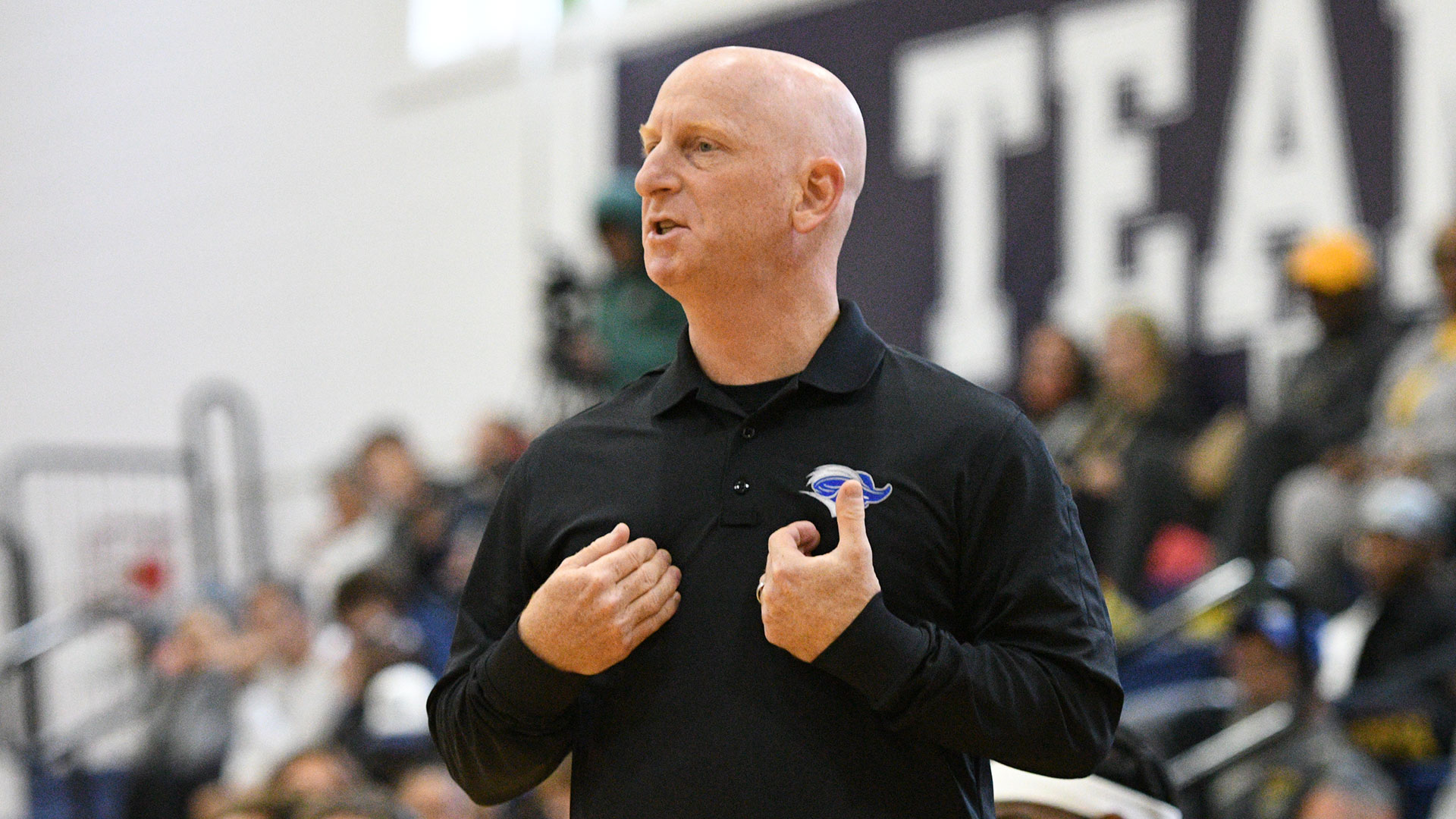 Krikorian joins D-III coaching exodus
